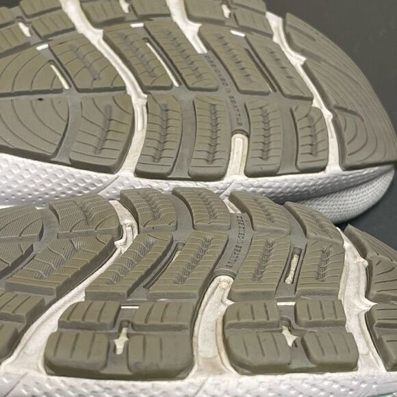 Brooks Adrenaline GTS 22 1203531D045 Gray Women's Wide Running Shoes Size 9D - Picture 14 of 16